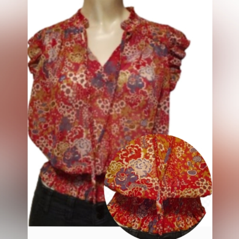 Soft Floral Smocked Top